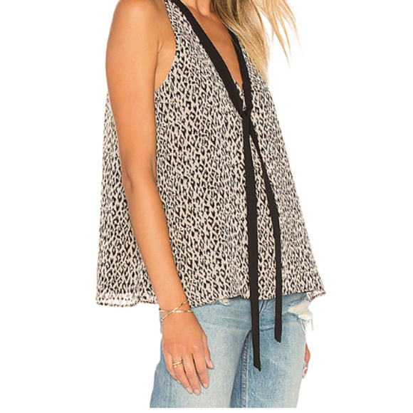 💕BCBGENERATION💕 Leopard Print Scarf Halter Top Small S NWT - Picture 3 of 8